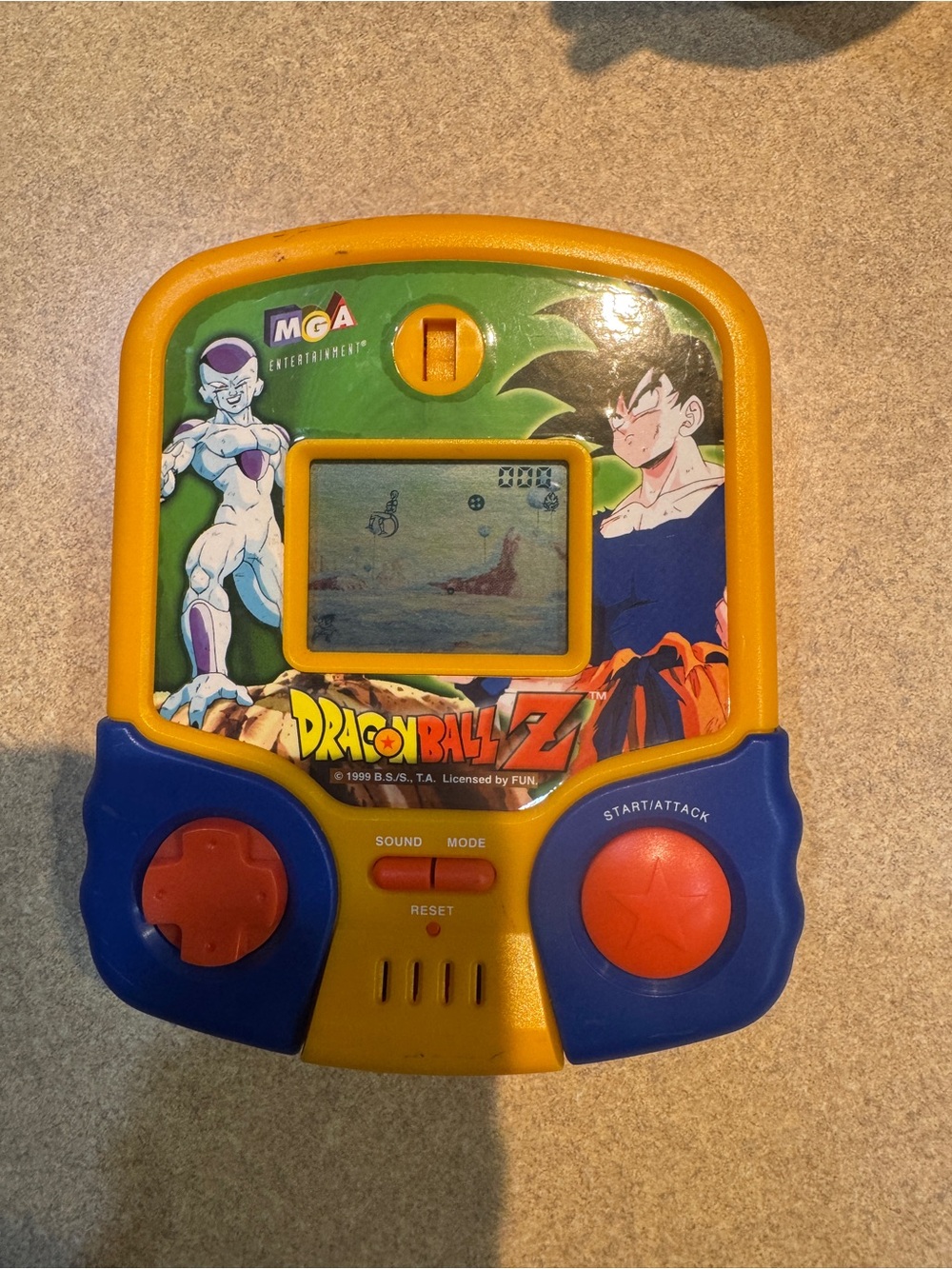 Dragon Ball Z electronic handheld game by MGA Entertainment 1999